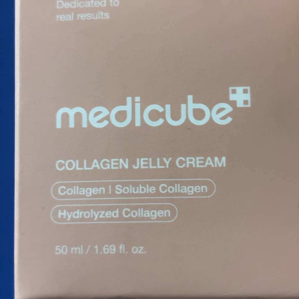 Medicube Collagen Jelly Cream — Pink Hydrating Facial Moisturizer